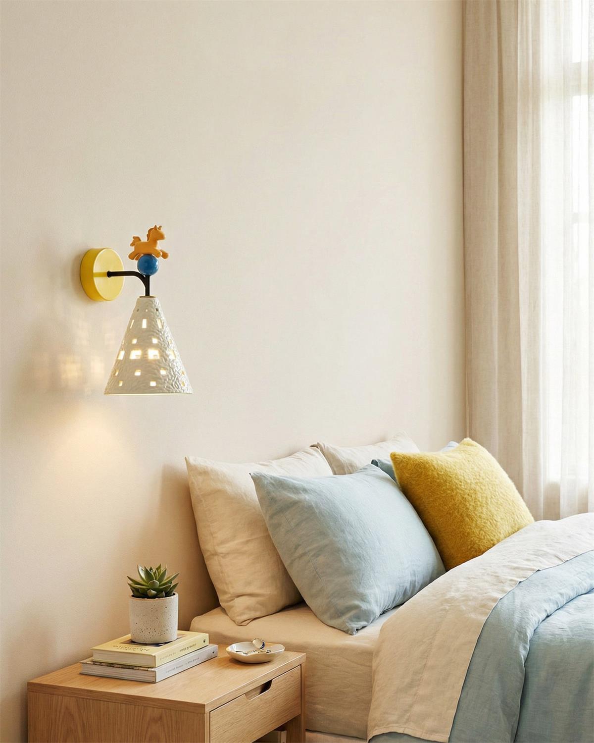 Seliraya Wall Light