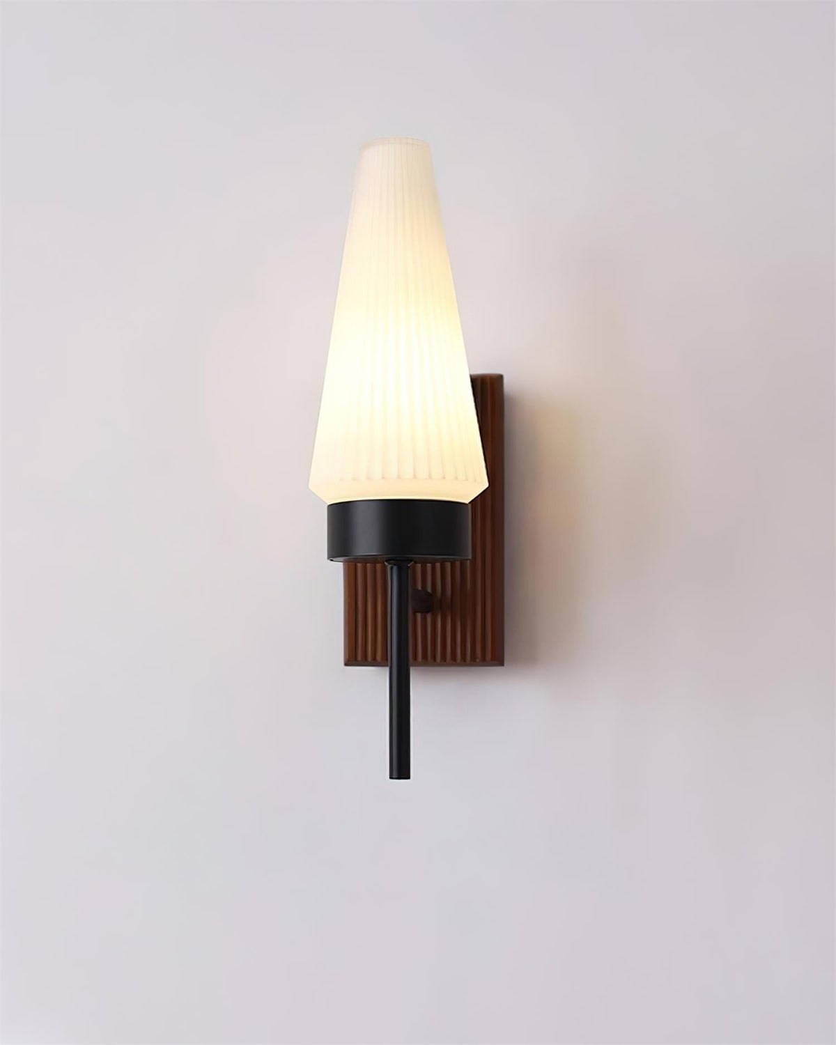 Seliselia Wall Lamp