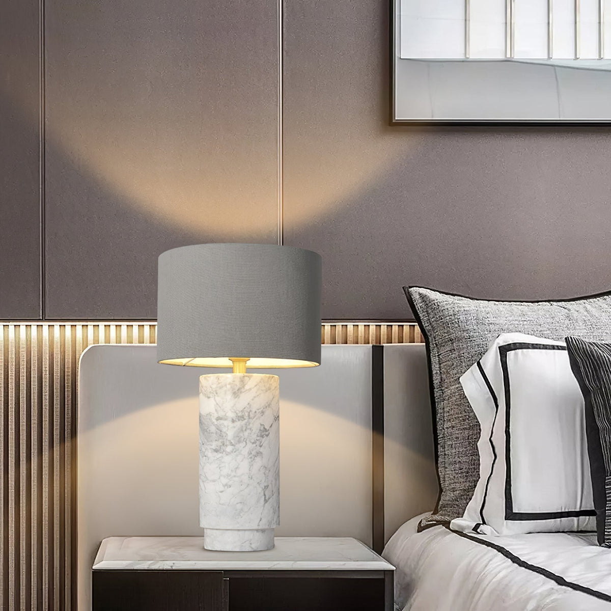 Viraelella Table Lamp