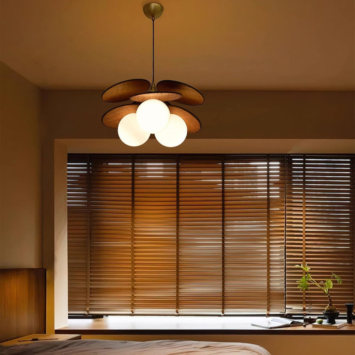 Elvo Wooden Petal Pendant Light