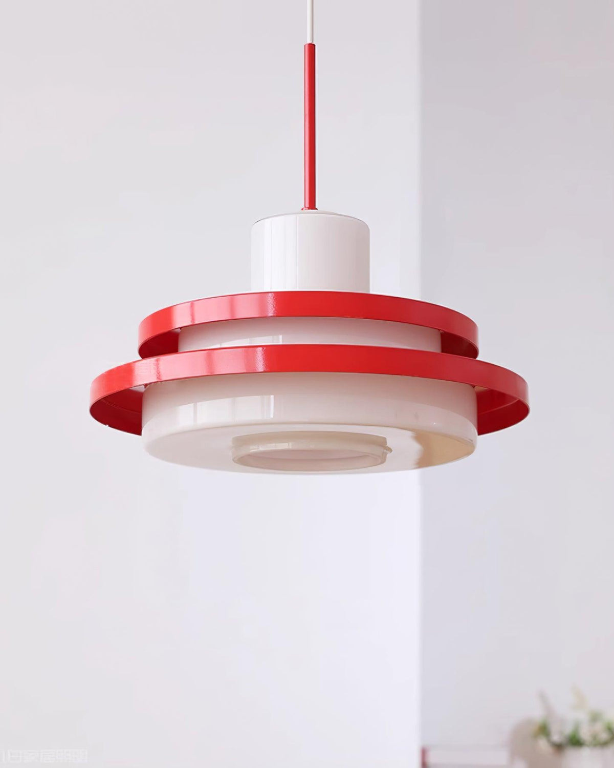 Eviso Pendant Light