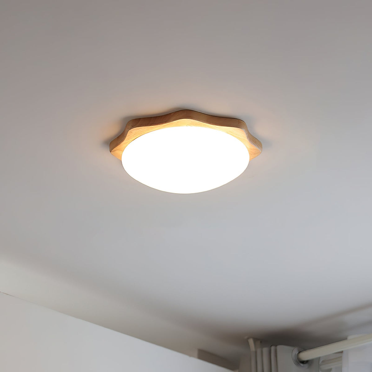 Rinaeria Wood Ceiling Lamp