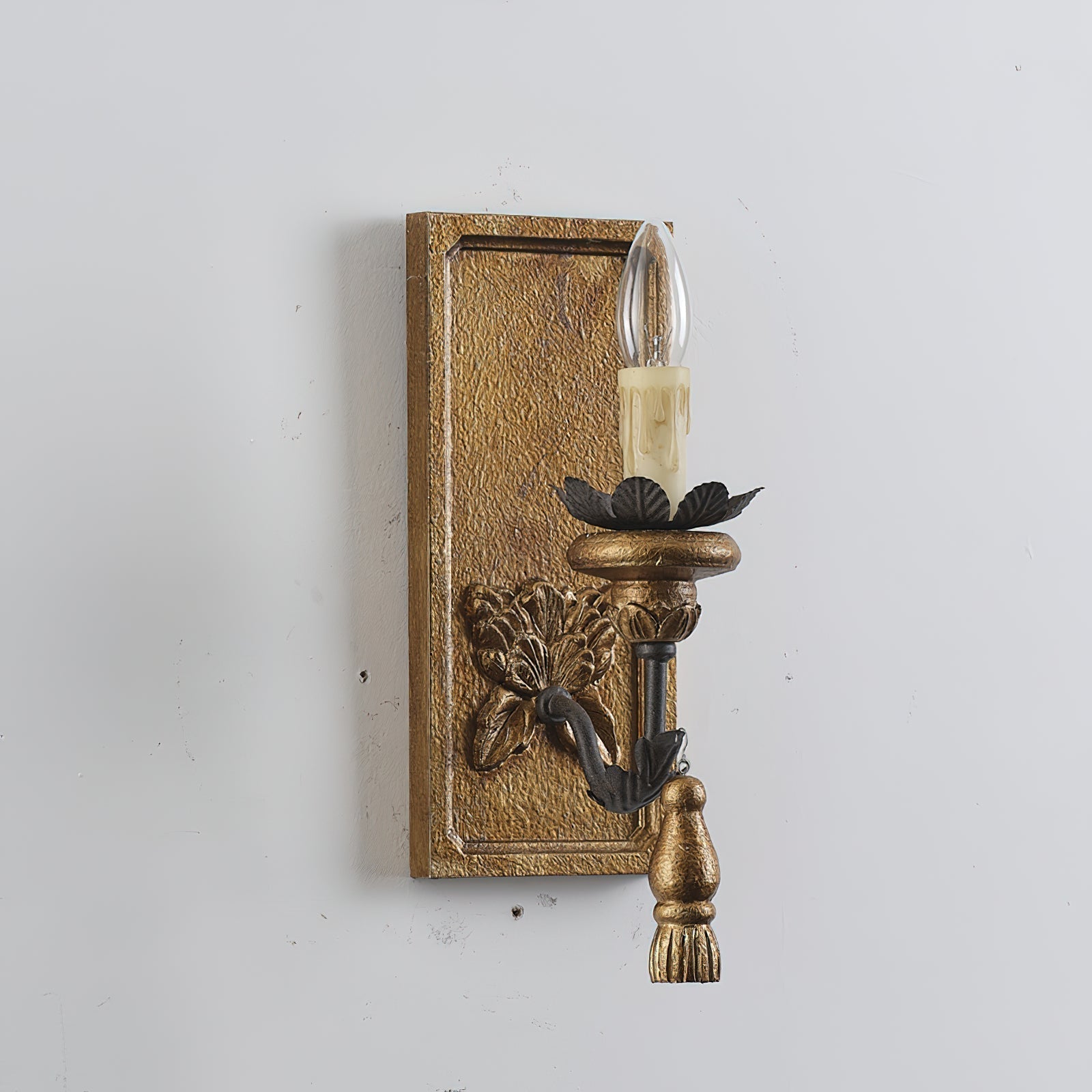 Lydorira Vintage Elegance Wood Wall Lamp