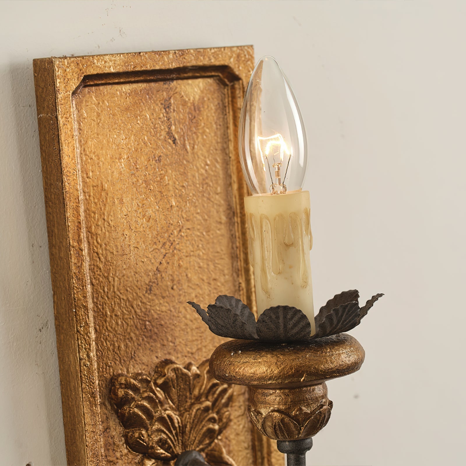 Lydorira Vintage Elegance Wood Wall Lamp