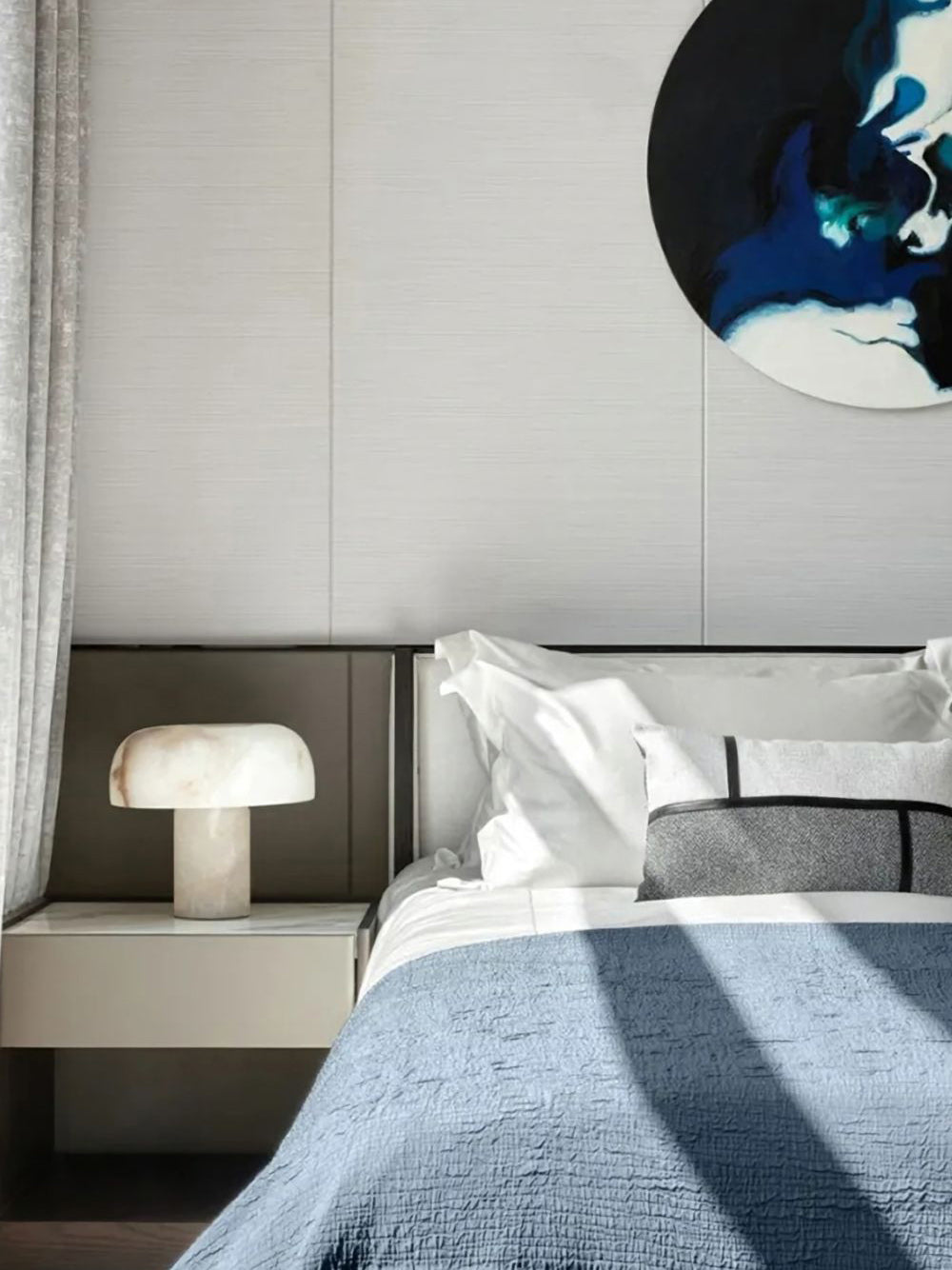 Milky Table Lamp