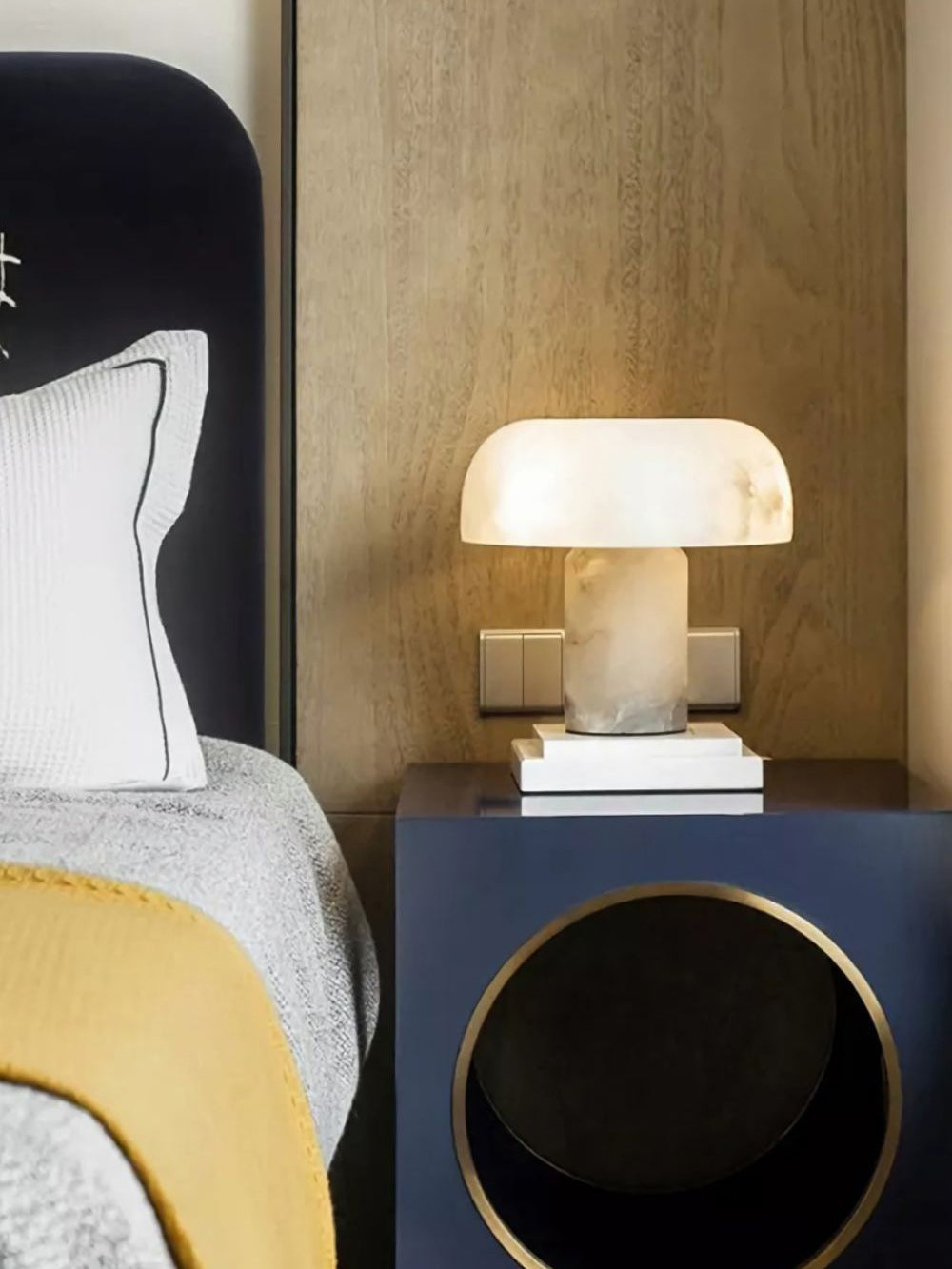 Milky Table Lamp