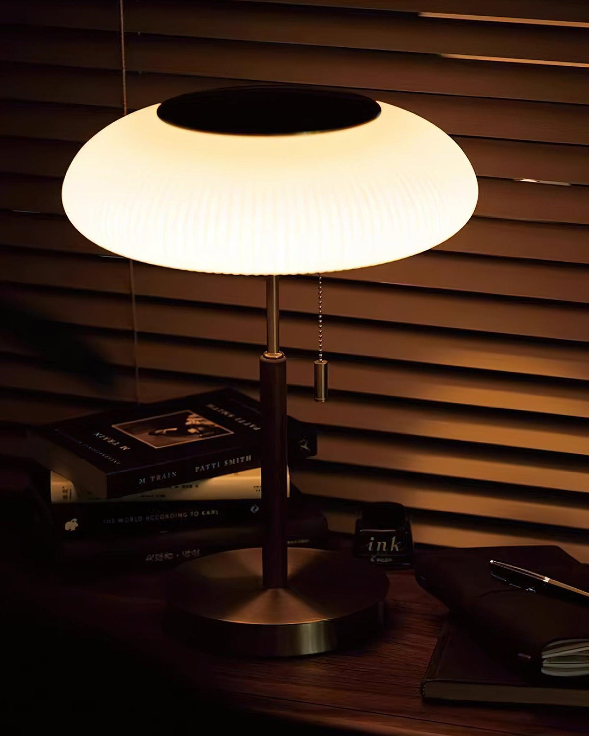 Virairora Table Lamp