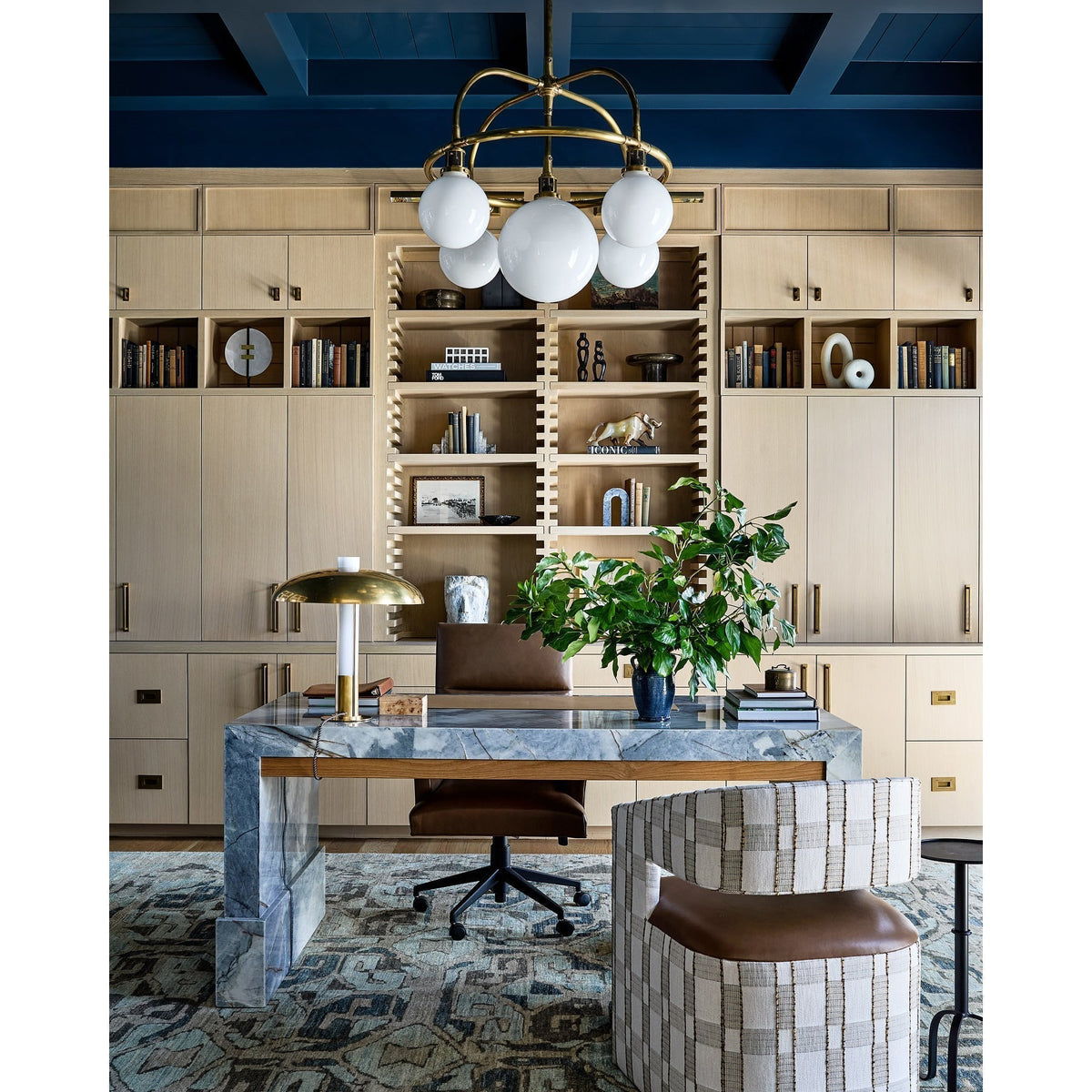 Eirarora Glass Chandelier