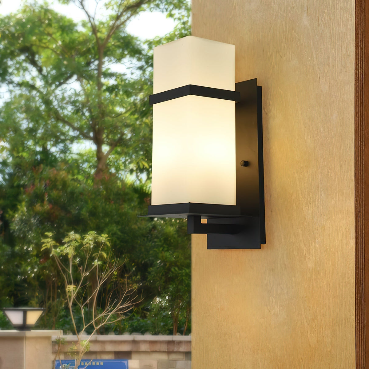Velueria Outdoor Glass Wall Light