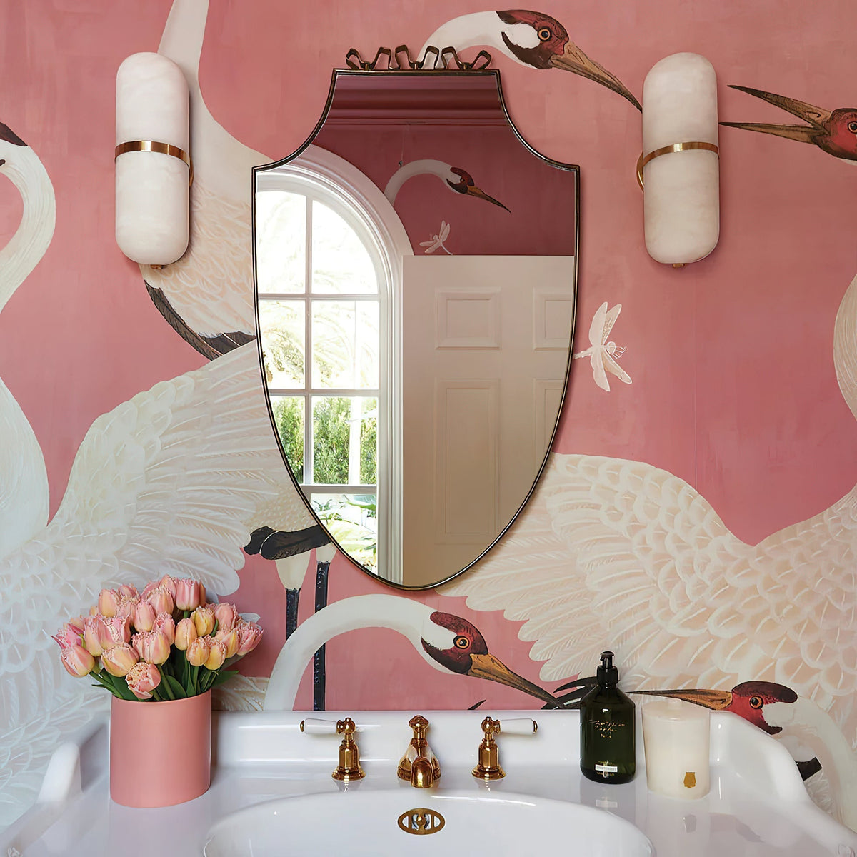 Albanora Pill Form Alabaster Sconce Wall Lamp