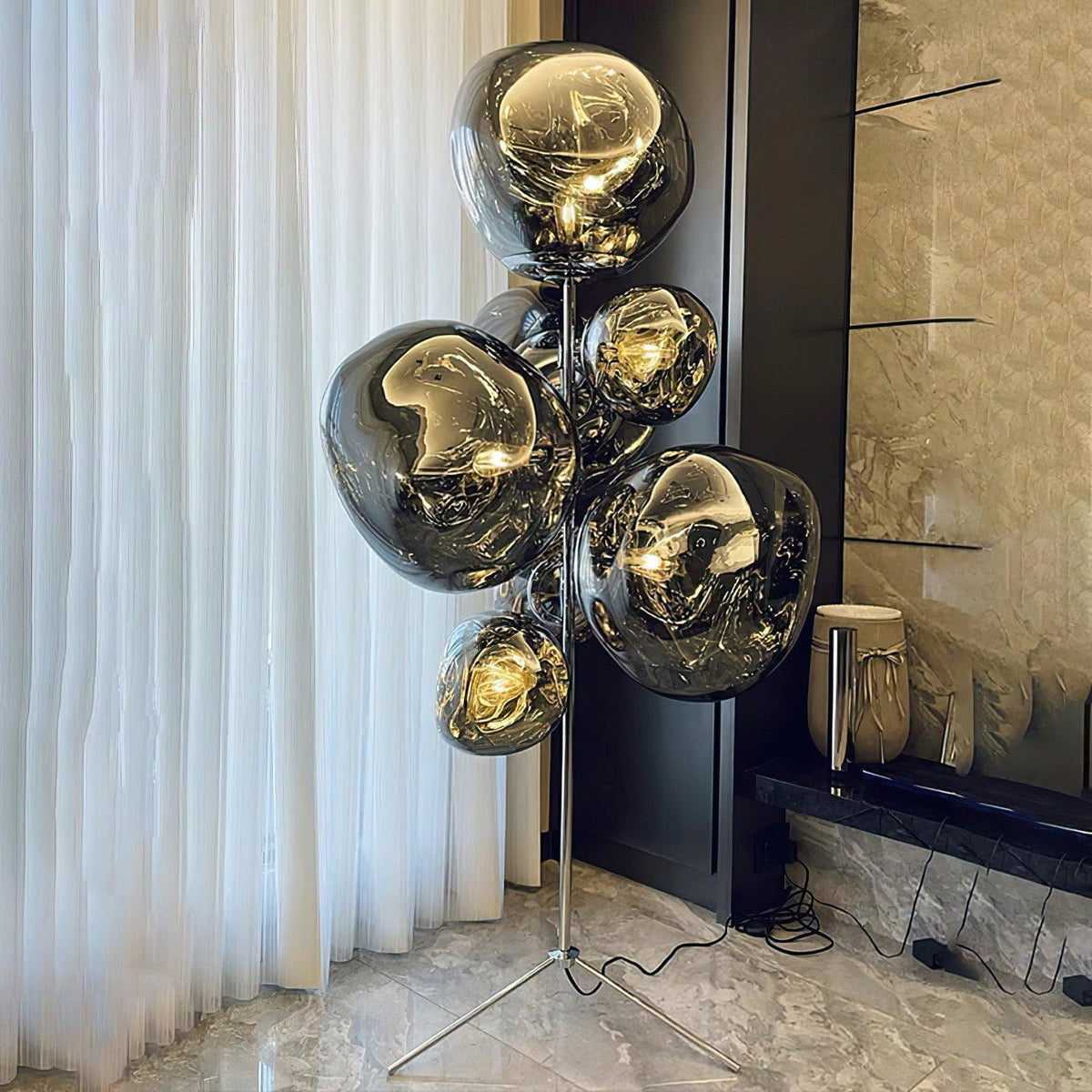 Calalielle Floor Lamp