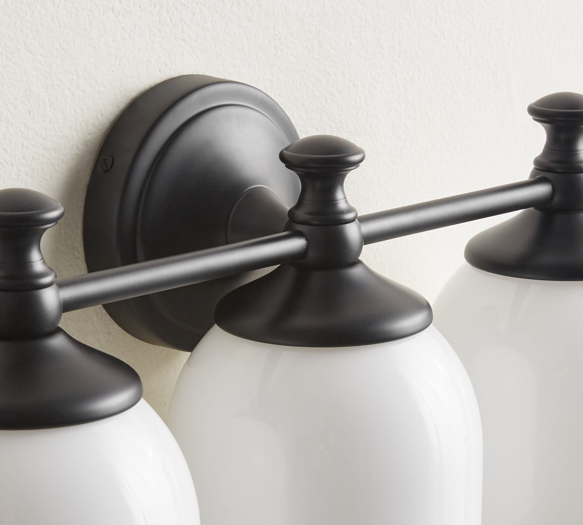 Lioroenne Wall Lamp