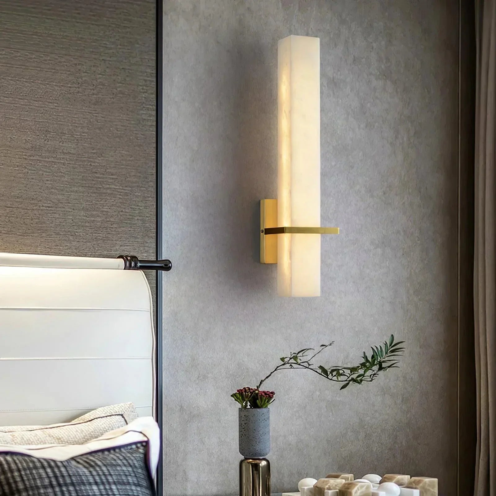 Ritta Wall Lamp White Alabaster Brass Modern Cuboid