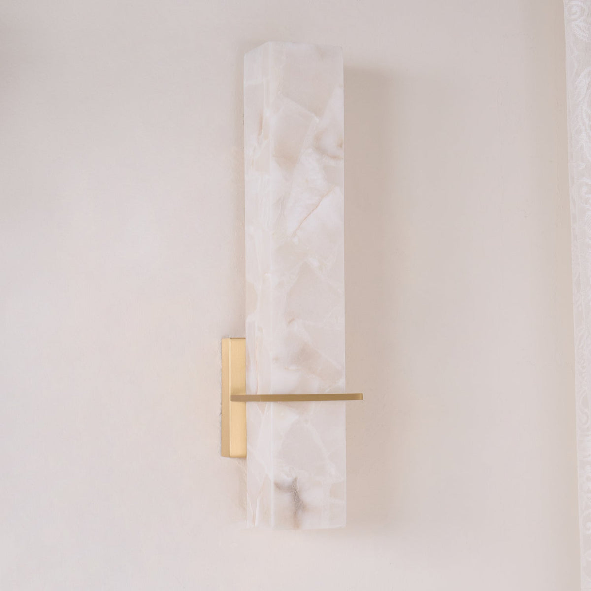 Eiriaya Wall Lamp White Alabaster Brass Modern Cuboid