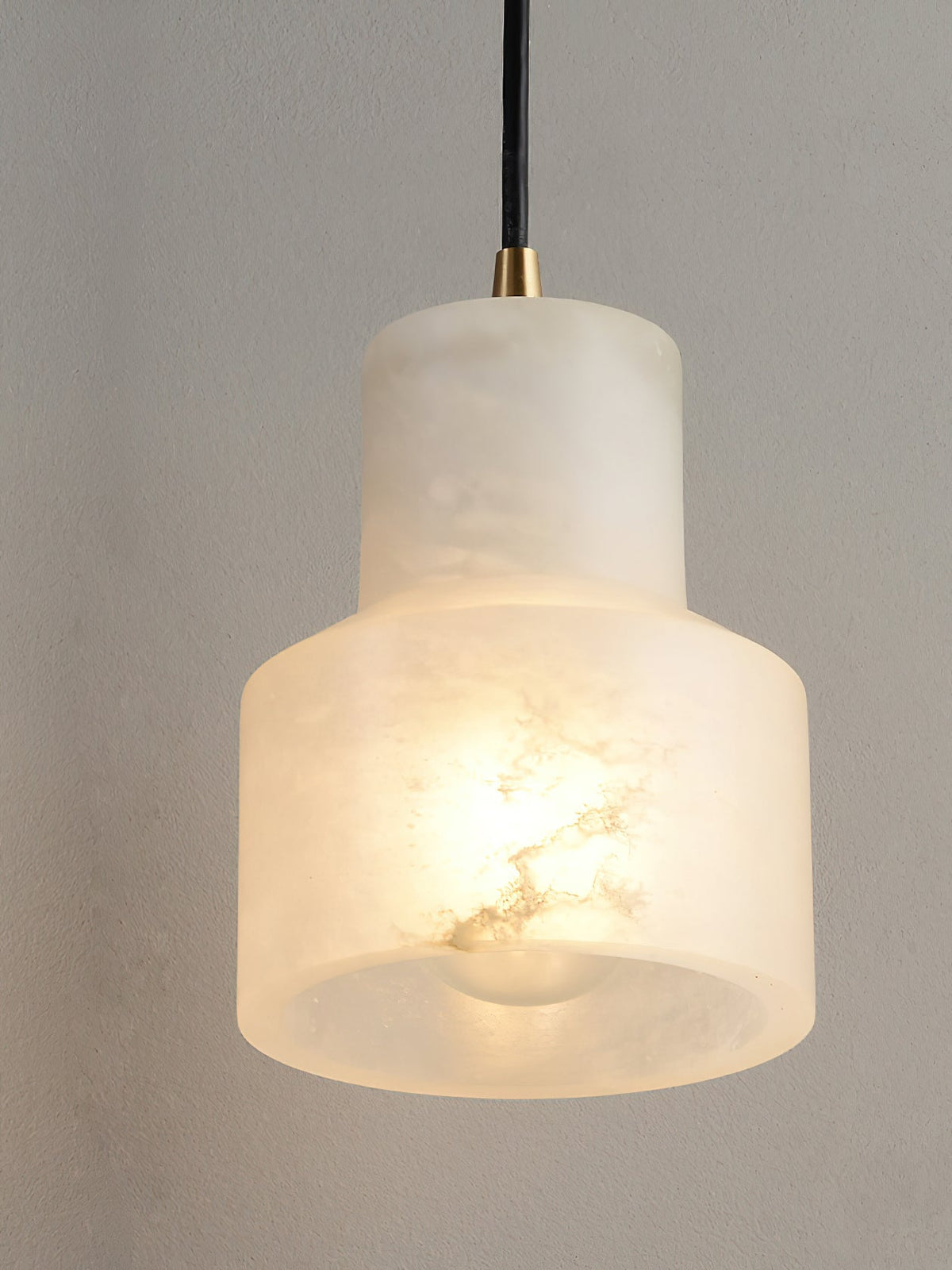 Albelia Brass Alabaster Pendnat Light