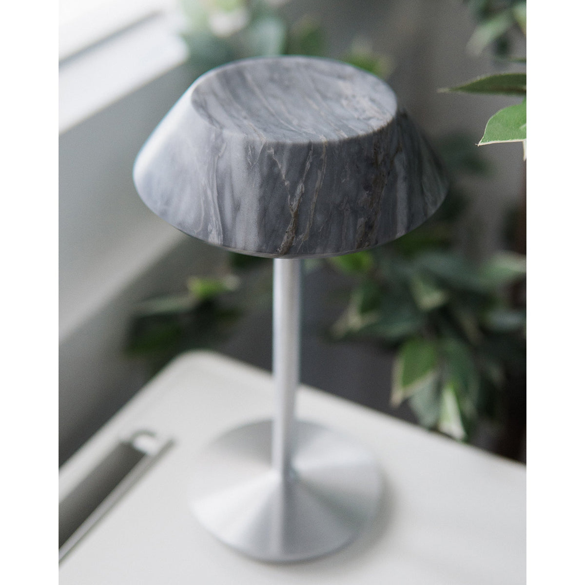 Mini Fiore Table Lamp (built-in battery)