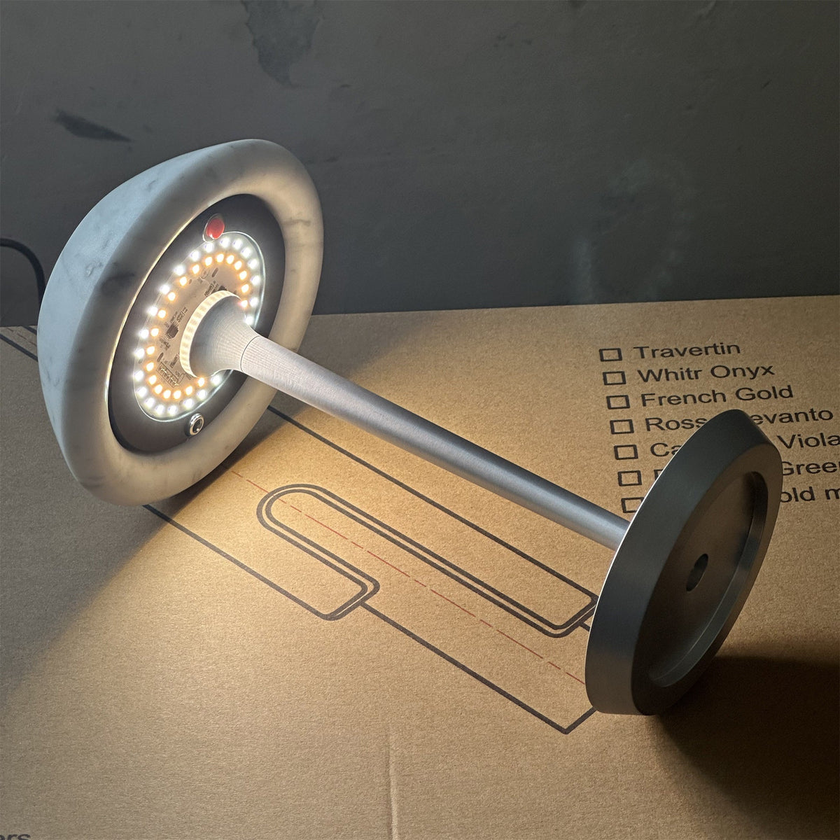 Mini Fiore Table Lamp (built-in battery)