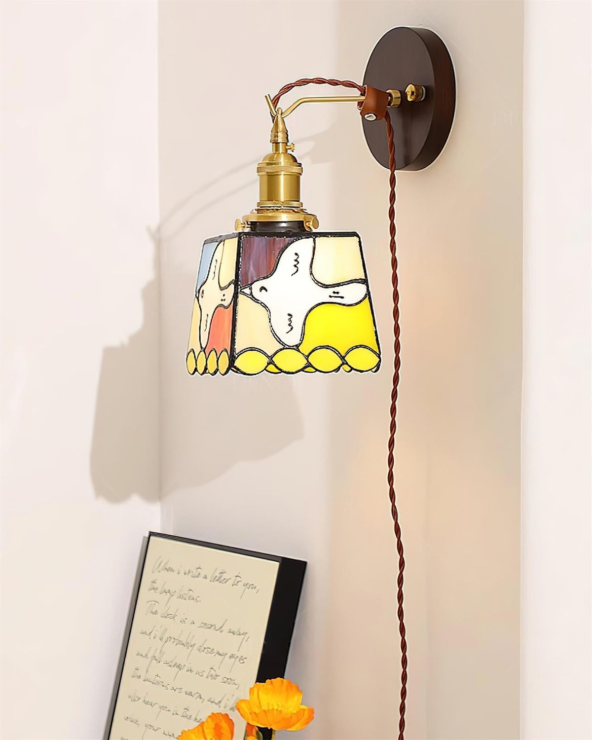 Ciriaya Wall Lamp