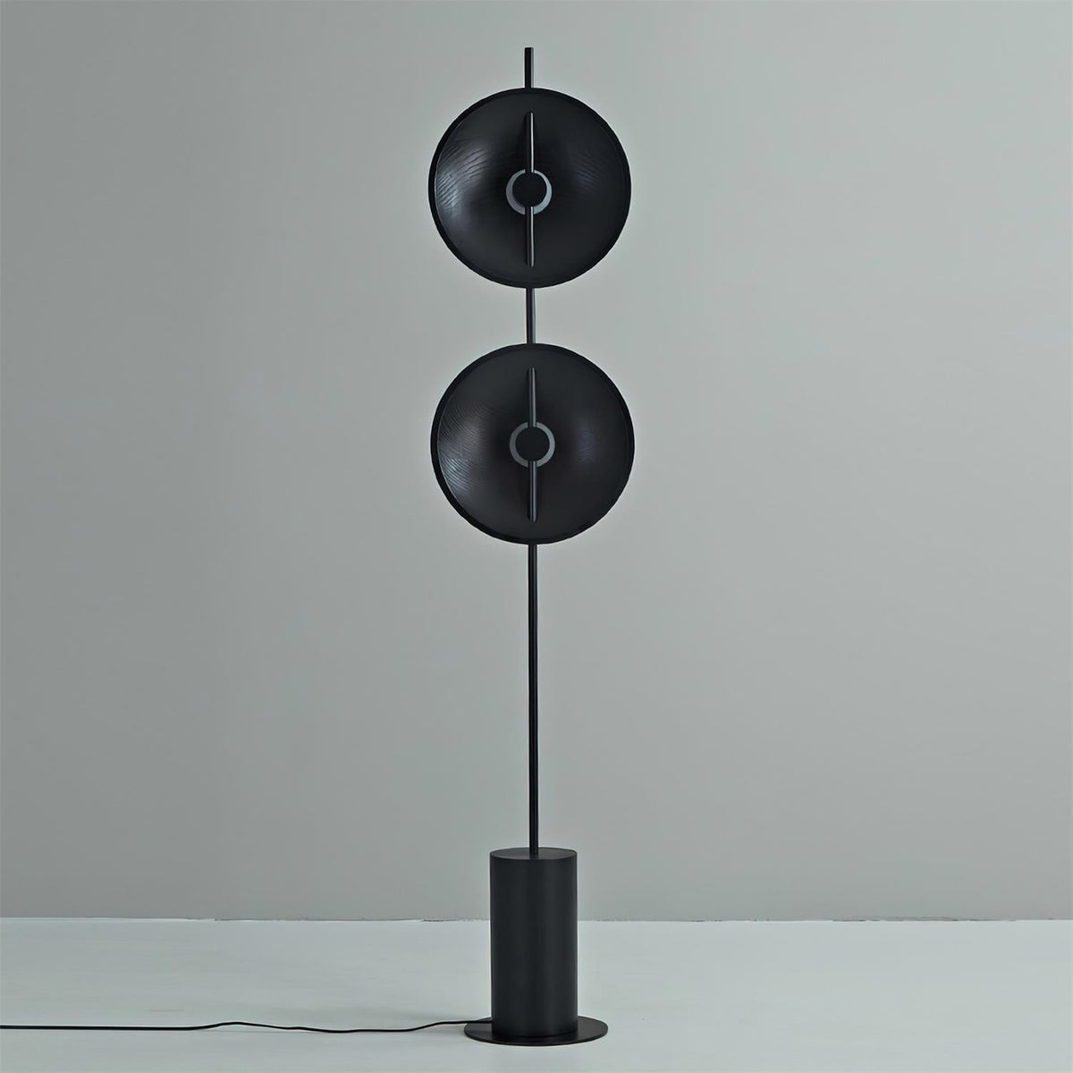 Viraaia Floor Lamp