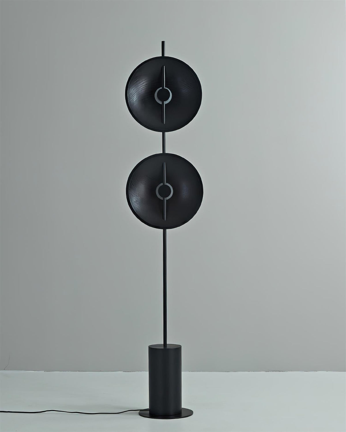 Viraaia Floor Lamp