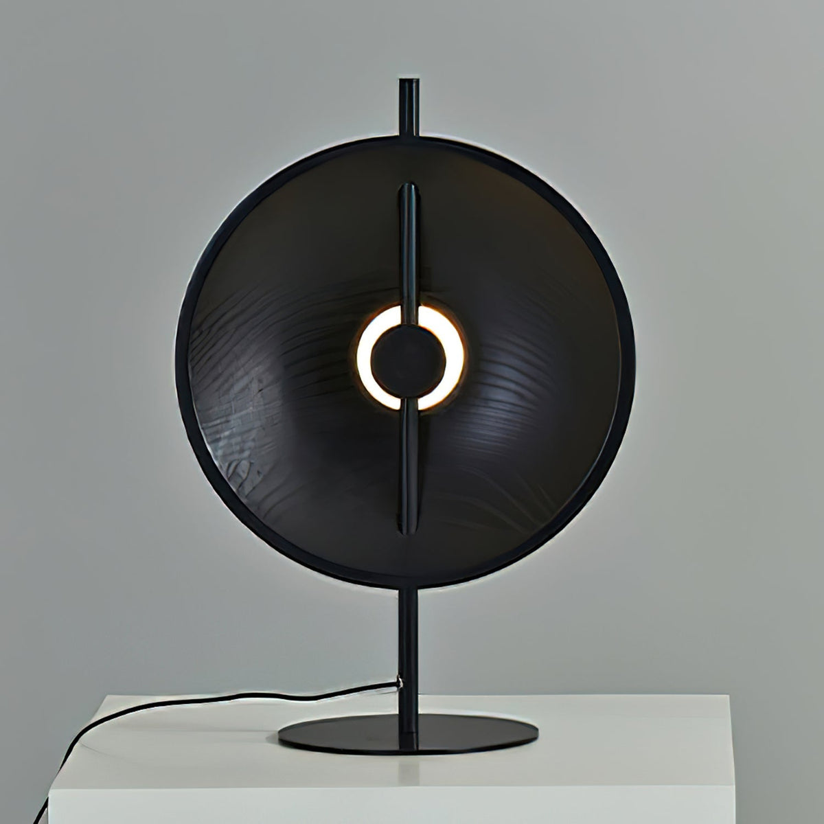 Orelerelia Table Lamp