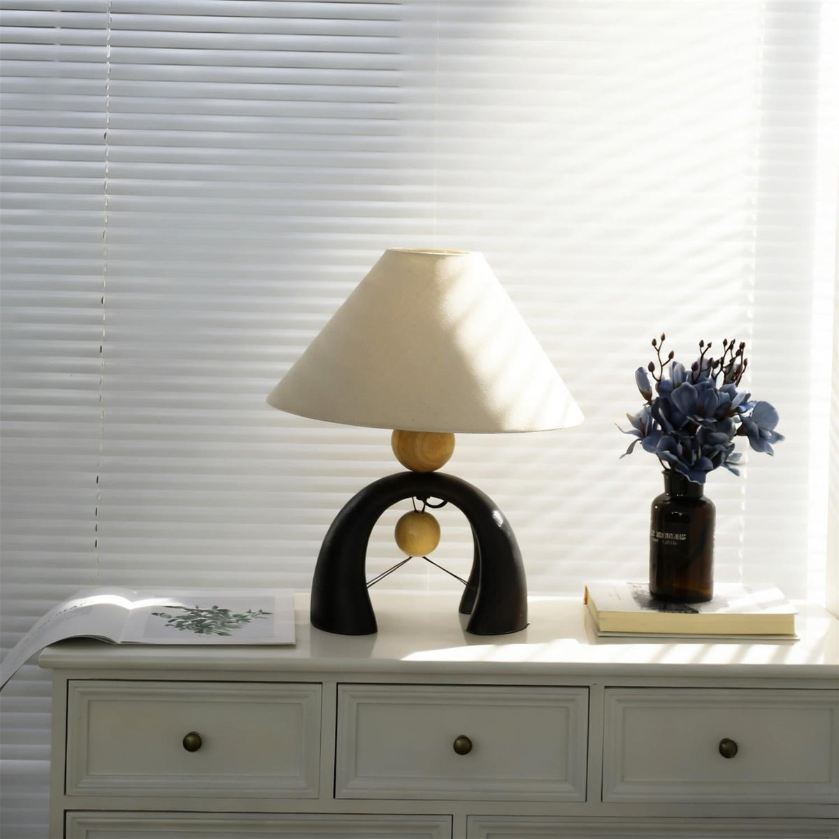 Selirella Arch Table Lamp