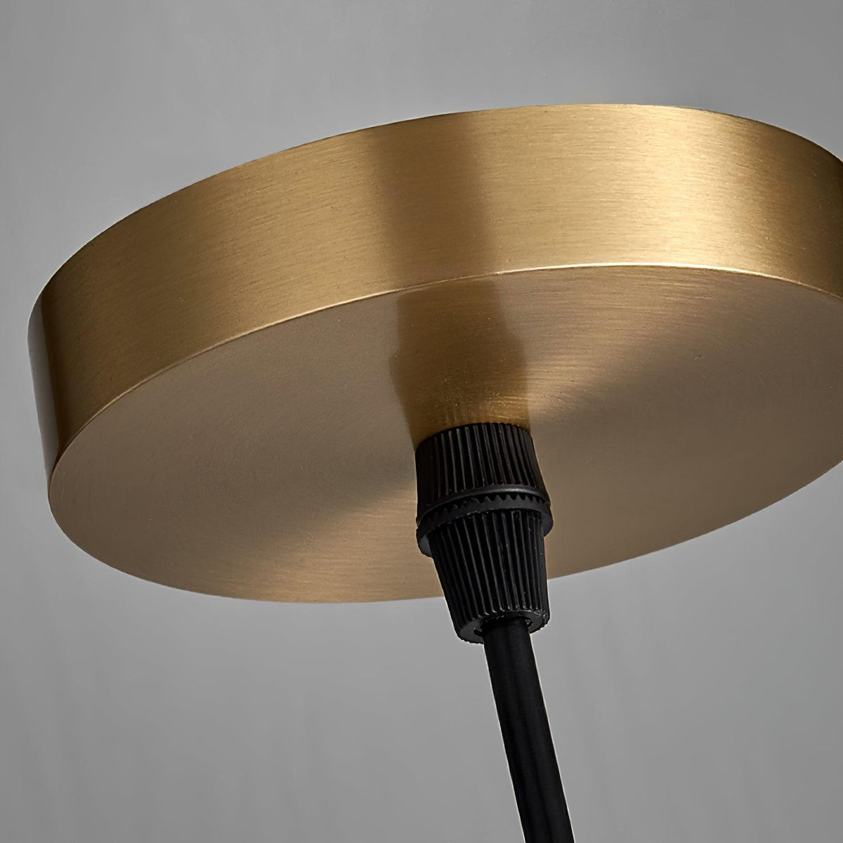 Nivenira Cylindrical Alabaster Pendant Light