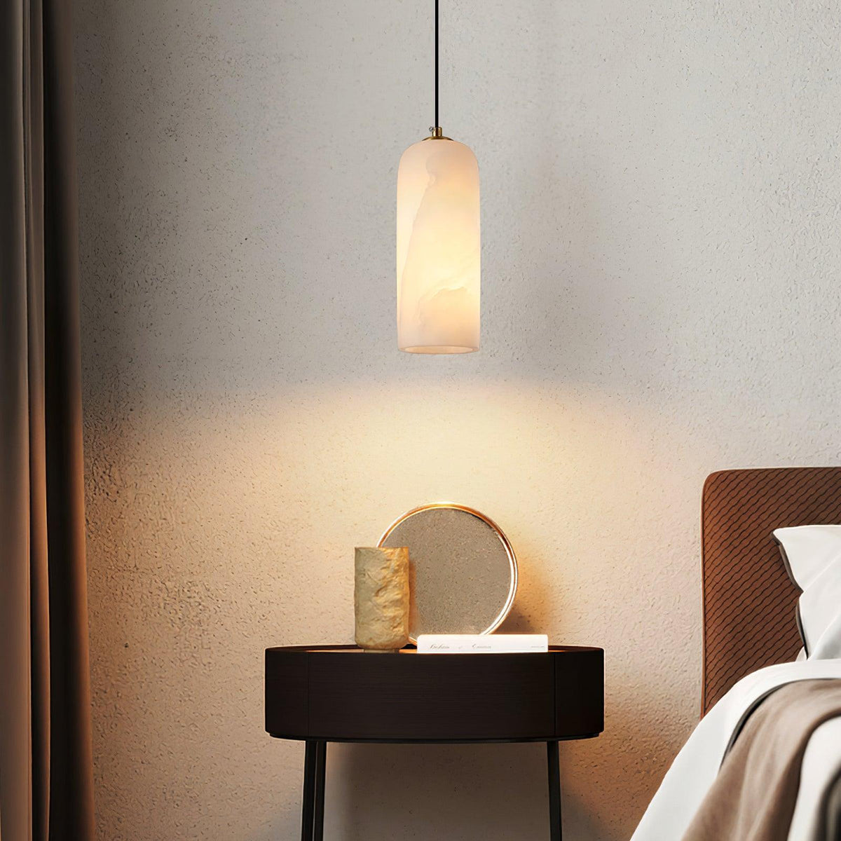 Nivenira Cylindrical Alabaster Pendant Light