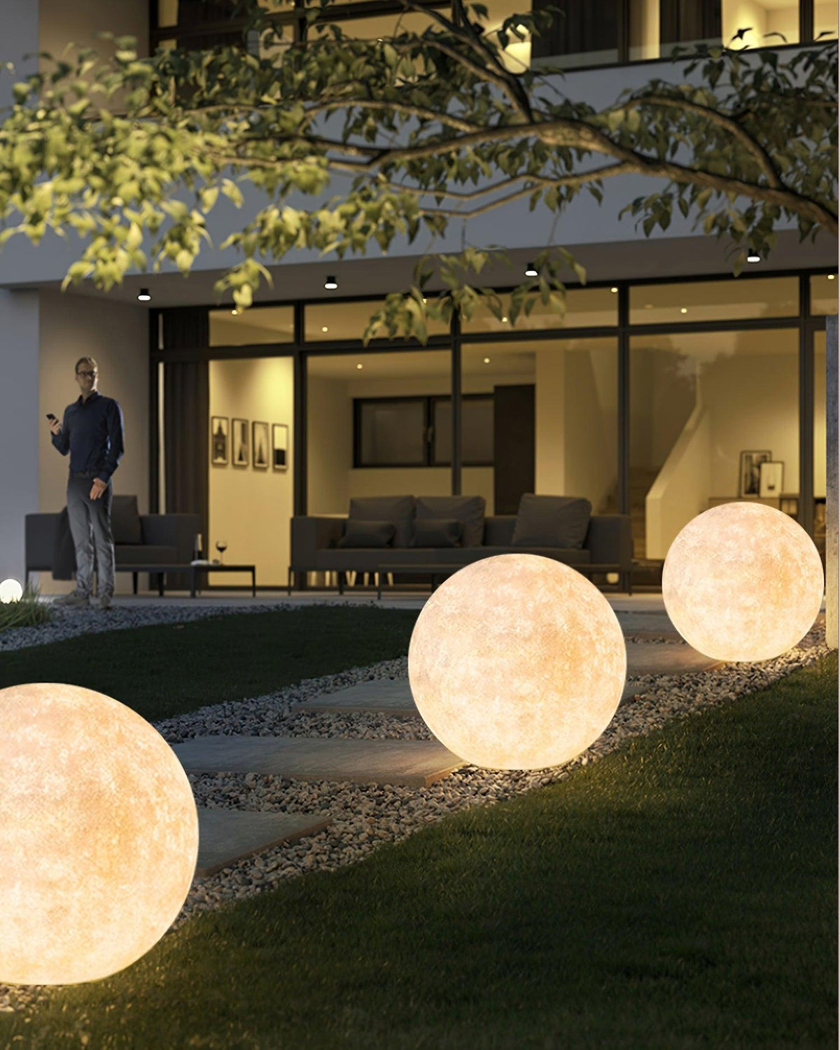 Calalina Outdoor Light