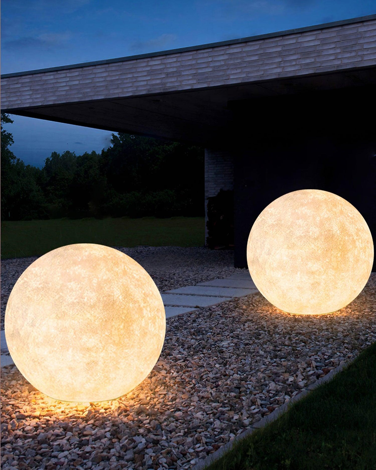 Calalina Outdoor Light