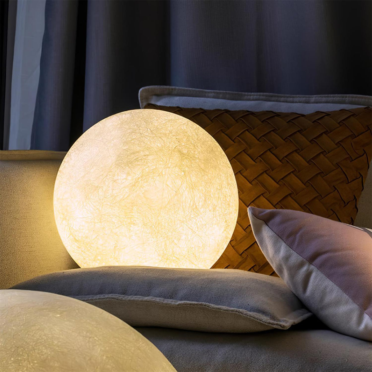 Mirarora Table Lamp