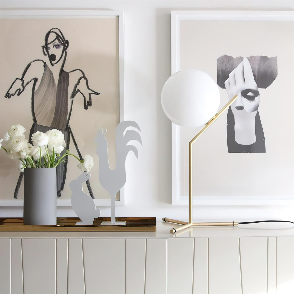 Velirelia Table Lamp