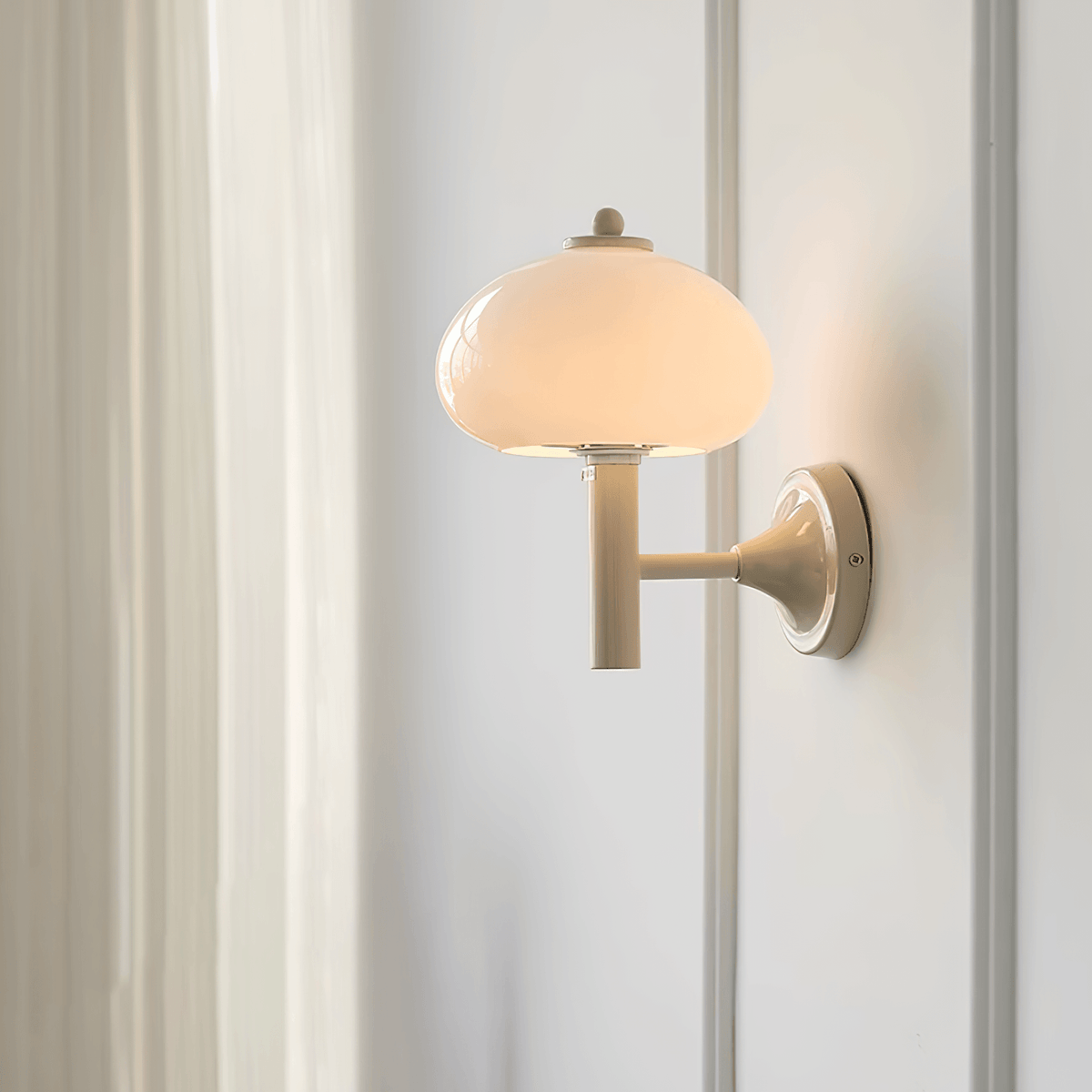 Fika Wall Lamp