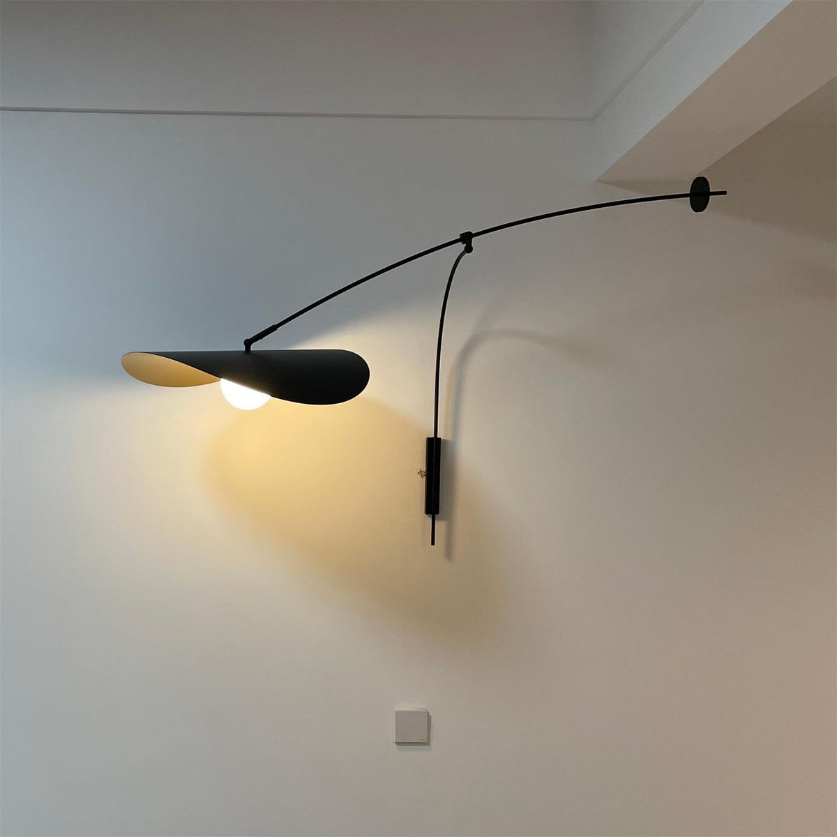 Myrna Wall Lamp