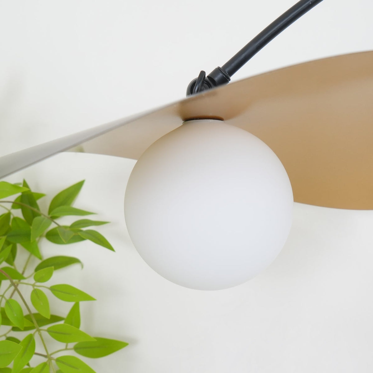 Myrna Wall Lamp
