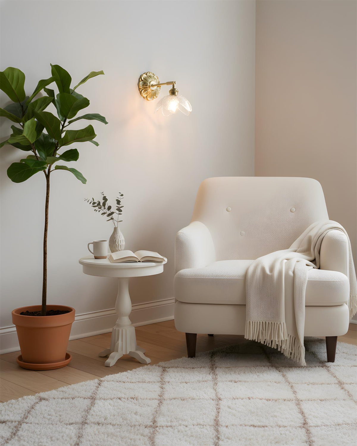 Minerva Wall Lamp