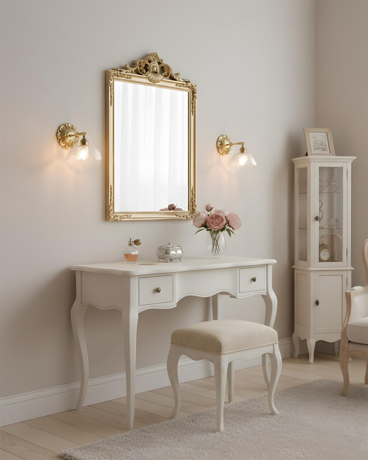 Minerva Wall Lamp