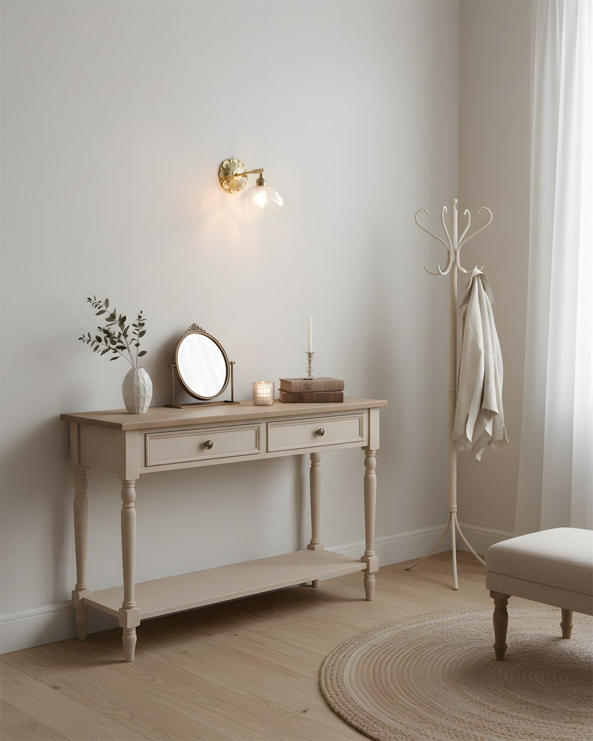 Minerva Wall Lamp