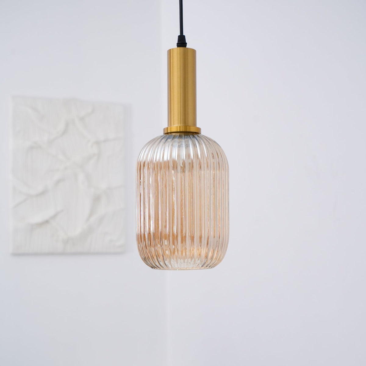 Miralelia Ribbed Pendant Lamp