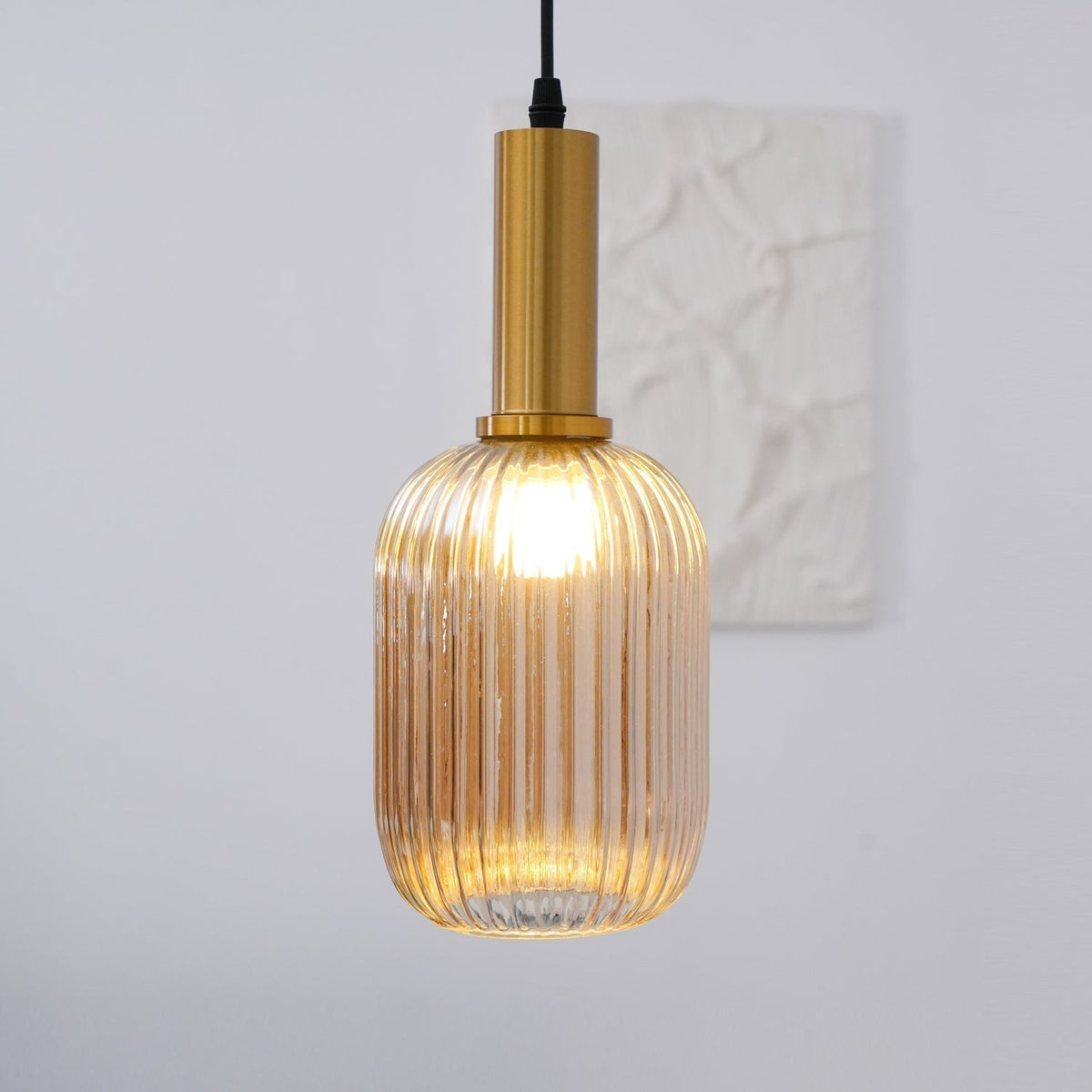 Miralelia Ribbed Pendant Lamp