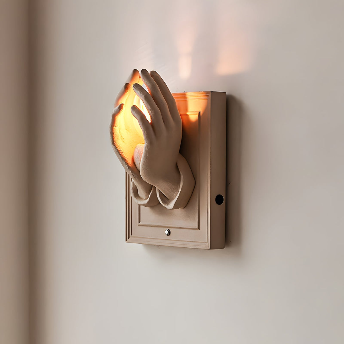 Lioriviella Wall Sconce