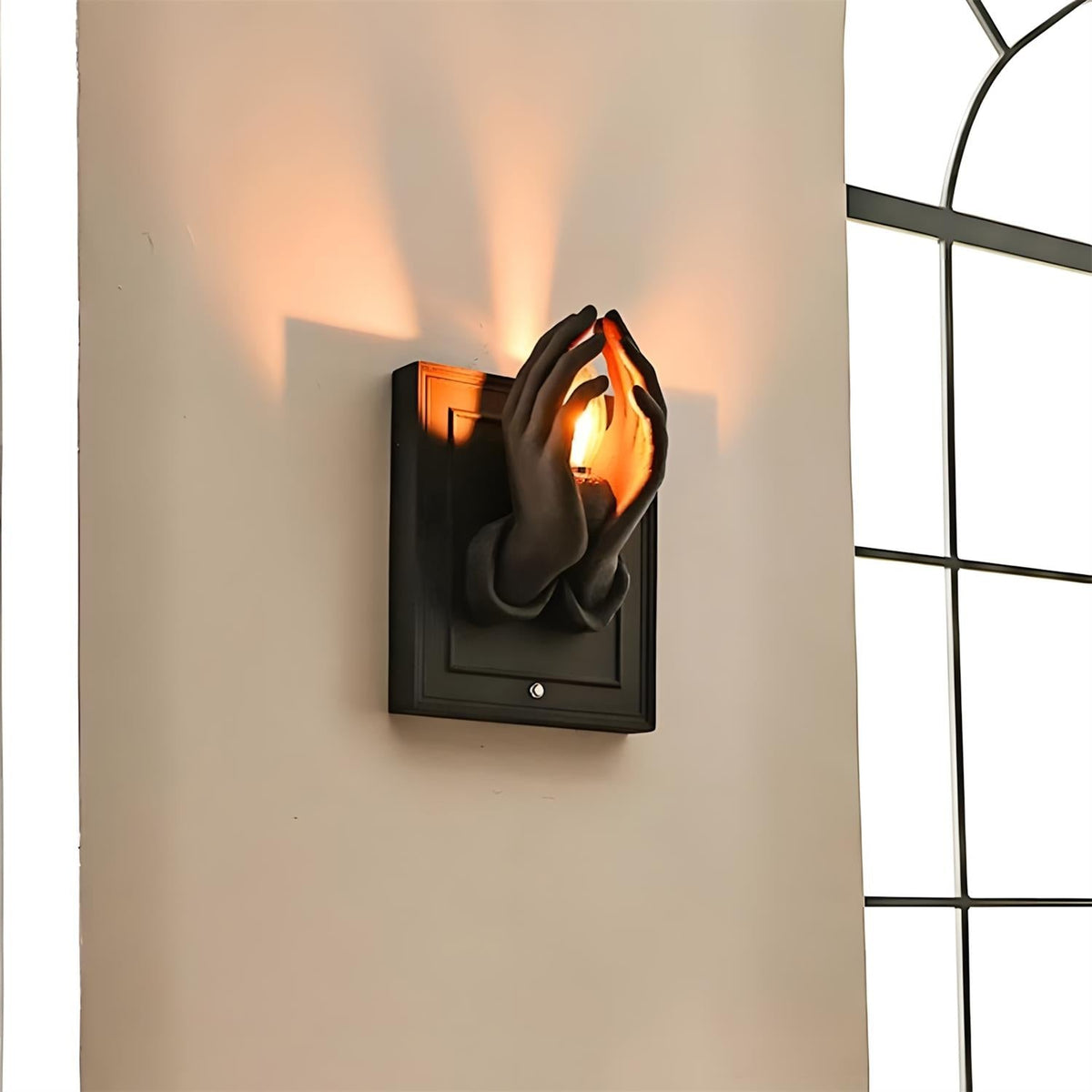 Lioriviella Wall Sconce