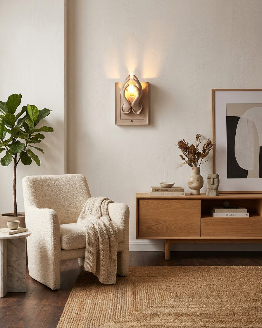 Lioriviella Wall Sconce
