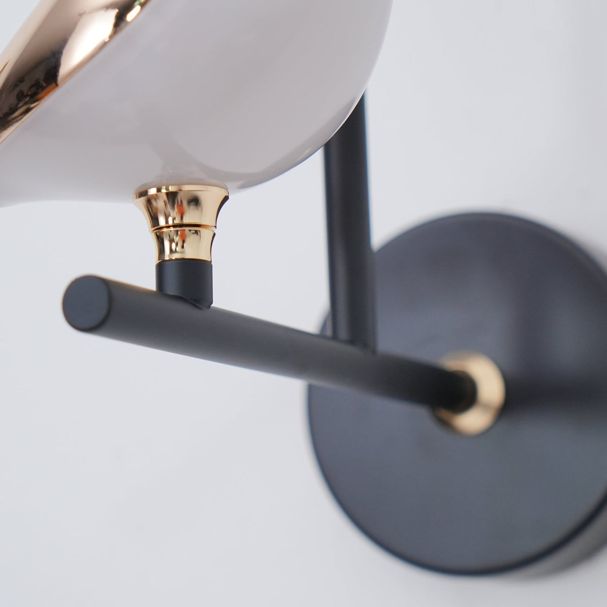 Vomino Premium Nordic Art Wall lamp