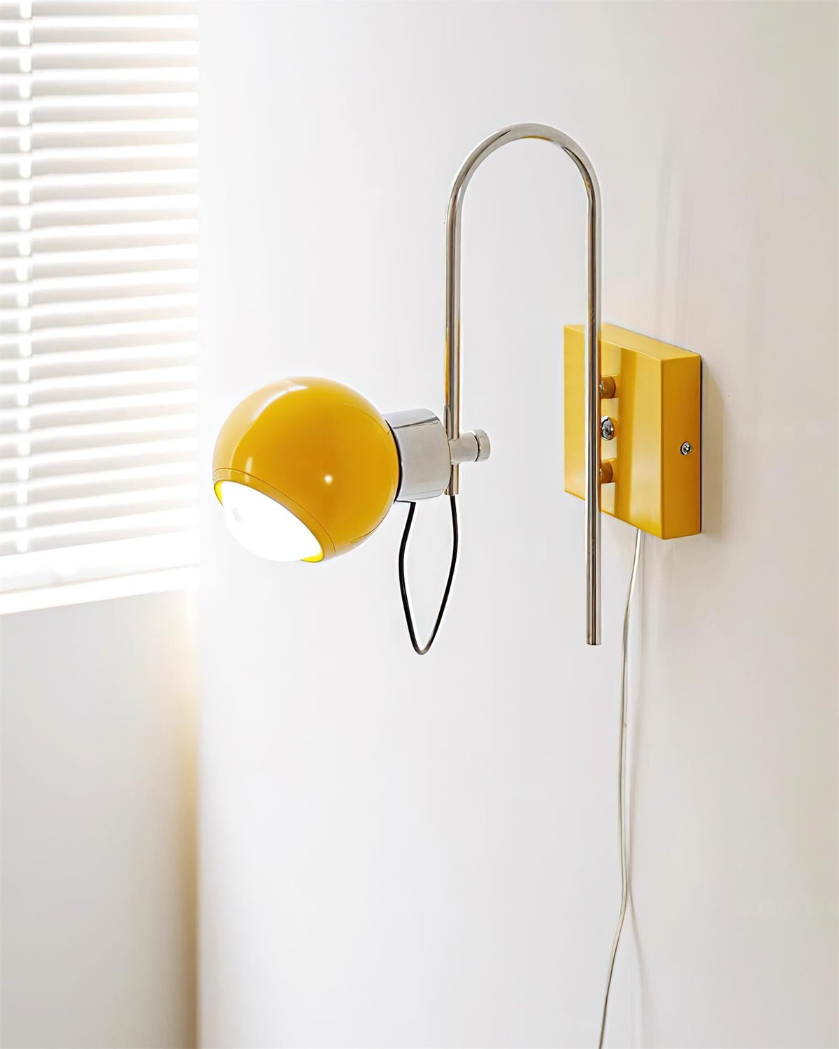 Selarira Wall Lamp