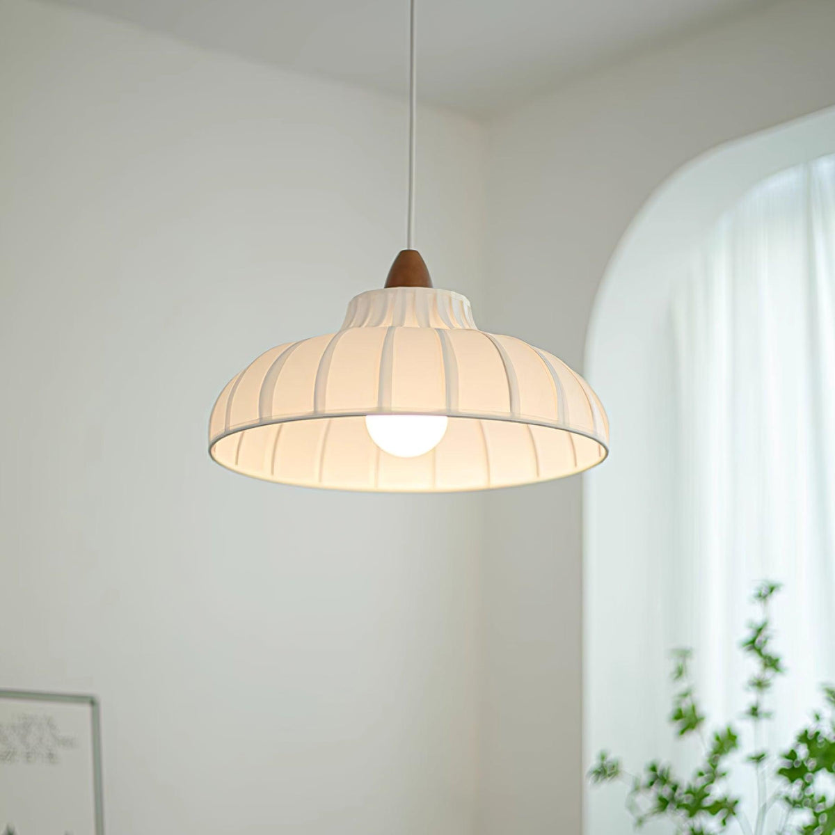 Velirielle Pendant Light