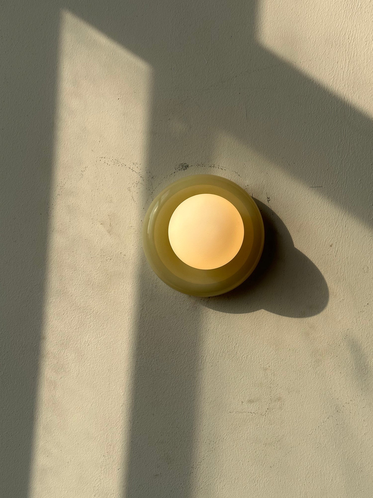 Cemaros Jade Glass Wall Lamp
