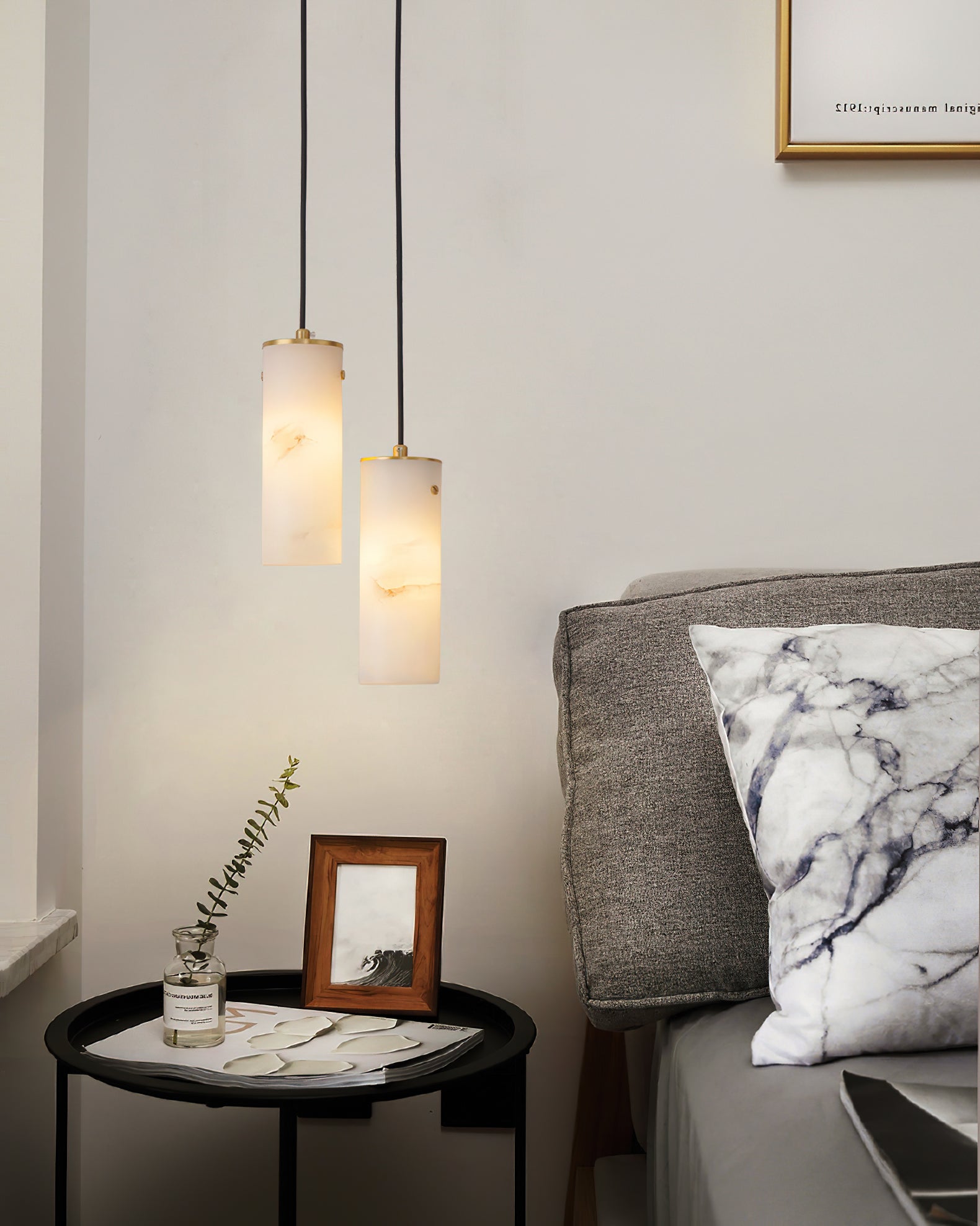 Lyvina Vertical Alabaster Pendant Light