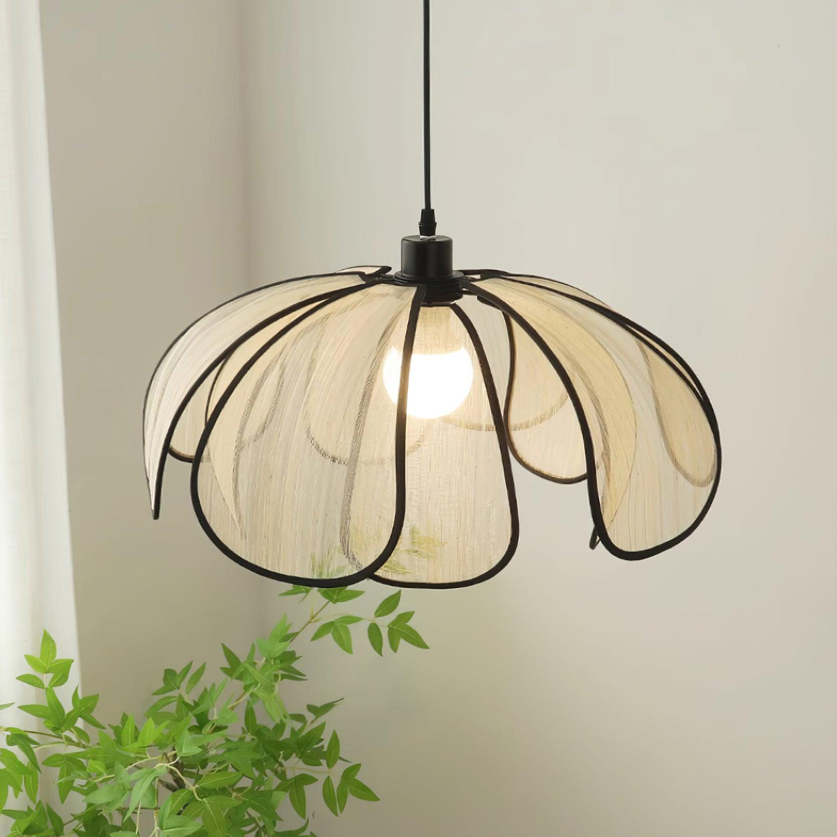 Seluora Petal-like Pendant Light
