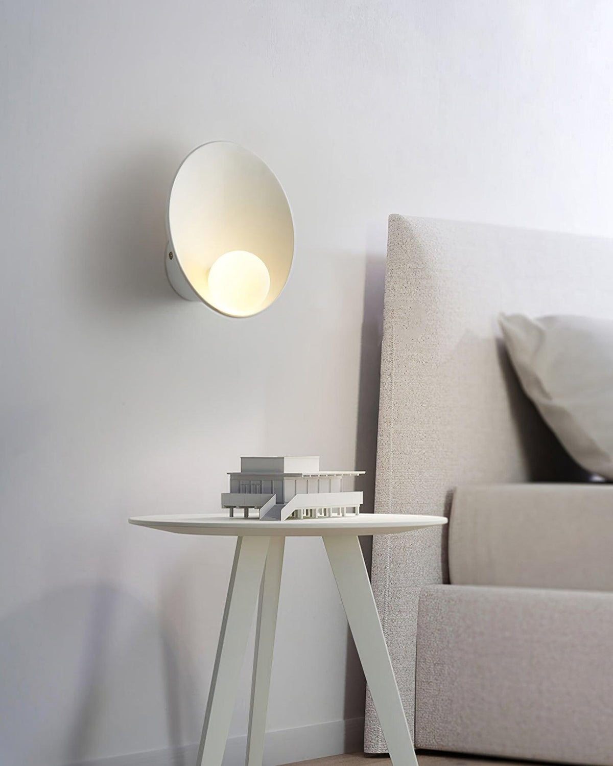 Auria Wall Light